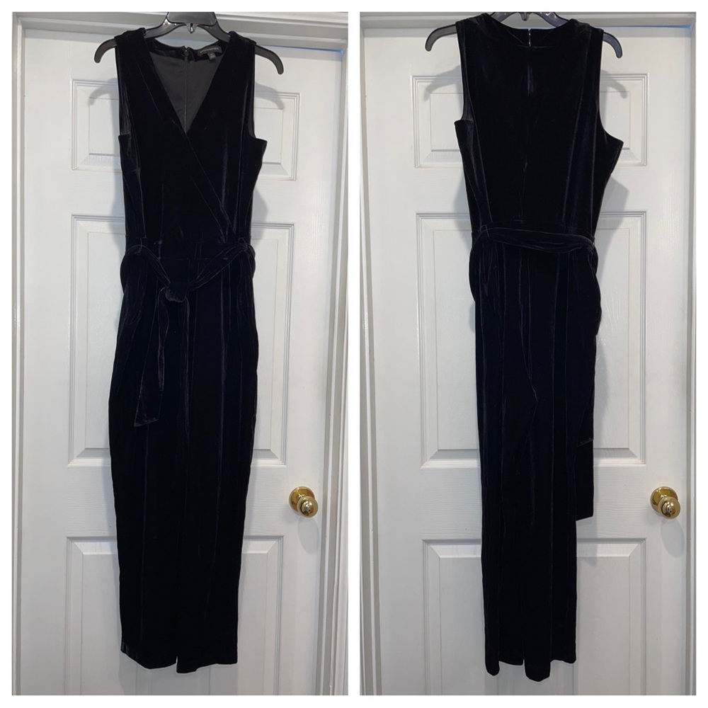 Banana Republic Black Velvet SL Wrap Jumpsuit Size 12